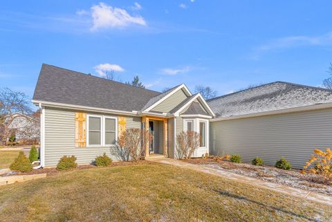 Tiny photo for 1730 E Rusholme Street, Davenport, IA 52803 (MLS # 12556271)