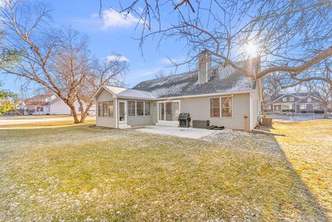 Tiny photo for 1730 E Rusholme Street, Davenport, IA 52803 (MLS # 12556271)
