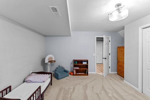 Tiny photo for 1730 E Rusholme Street, Davenport, IA 52803 (MLS # 12556271)