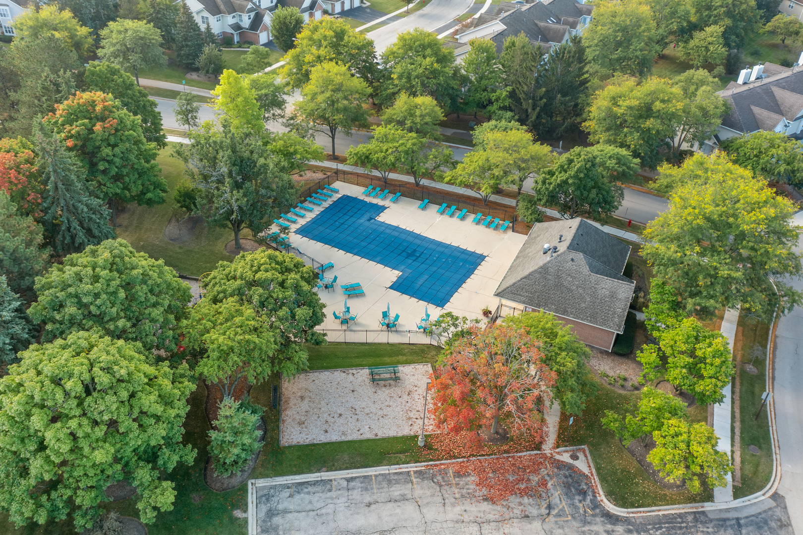 Schaumburg, Illinois 60193, United States, 2 Bedrooms Bedrooms, ,2 BathroomsBathrooms,Residential,Contingent,217598