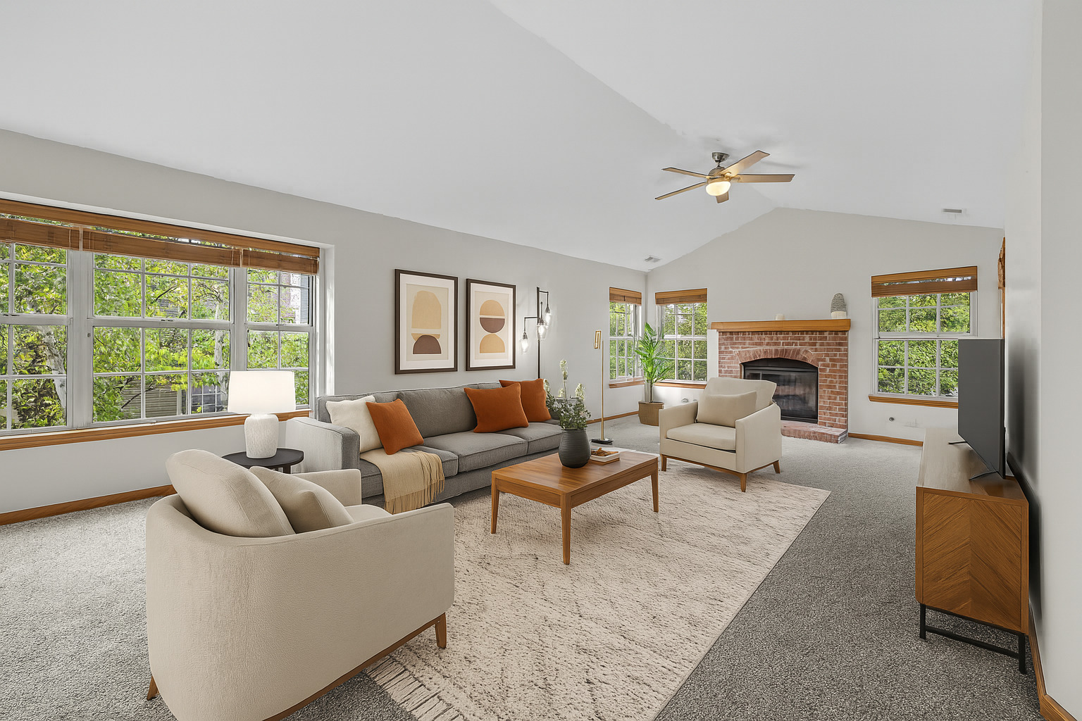 Schaumburg, Illinois 60193, United States, 2 Bedrooms Bedrooms, ,2 BathroomsBathrooms,Residential,Contingent,217598