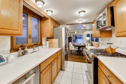 Tiny photo for 400 S Crescent Avenue, Park Ridge, IL 60068 (MLS # 12577270)