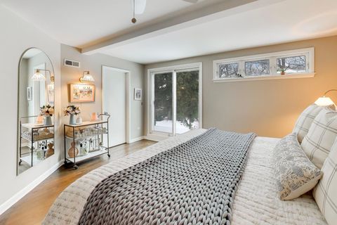 Tiny photo for 400 S Crescent Avenue, Park Ridge, IL 60068 (MLS # 12577270)