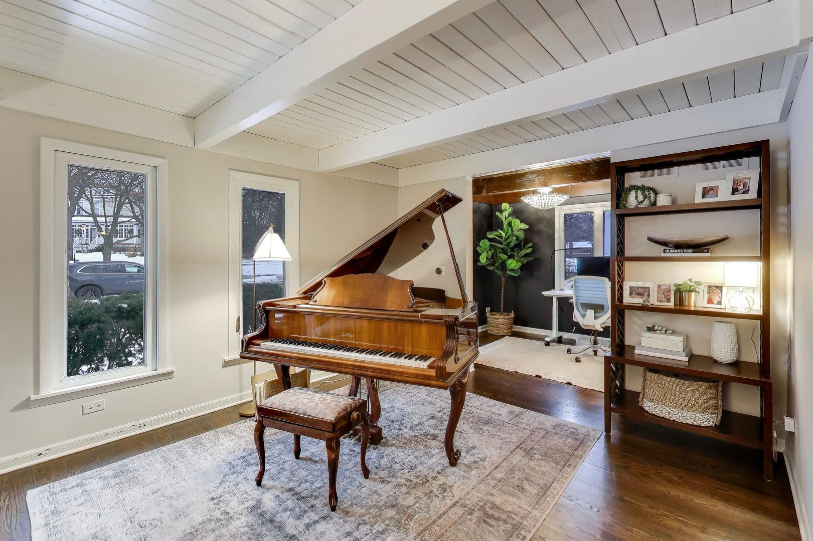 400 S Crescent Avenue