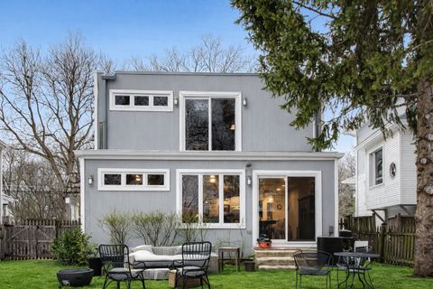 Tiny photo for 400 S Crescent Avenue, Park Ridge, IL 60068 (MLS # 12577270)