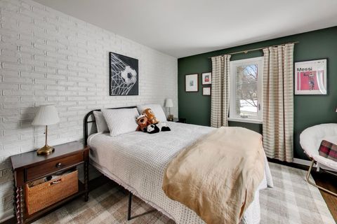 Tiny photo for 400 S Crescent Avenue, Park Ridge, IL 60068 (MLS # 12577270)