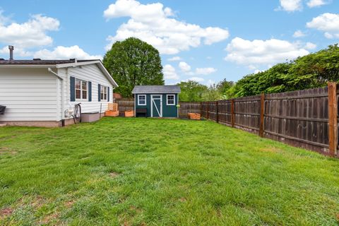 Tiny photo for 8 Ivey Court, Bloomington, IL 61701 (MLS # 12629826)