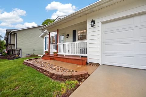 Tiny photo for 8 Ivey Court, Bloomington, IL 61701 (MLS # 12629826)