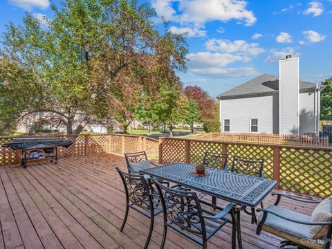 Tiny photo for 885 Stockbridge Place, Elgin, IL 60120 (MLS # 12773006)