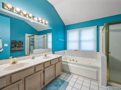 Tiny photo for 885 Stockbridge Place, Elgin, IL 60120 (MLS # 12773006)
