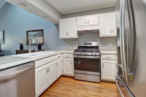 Tiny photo for 323 Vista Court #B, Minooka, IL 60447 (MLS # 12570088)