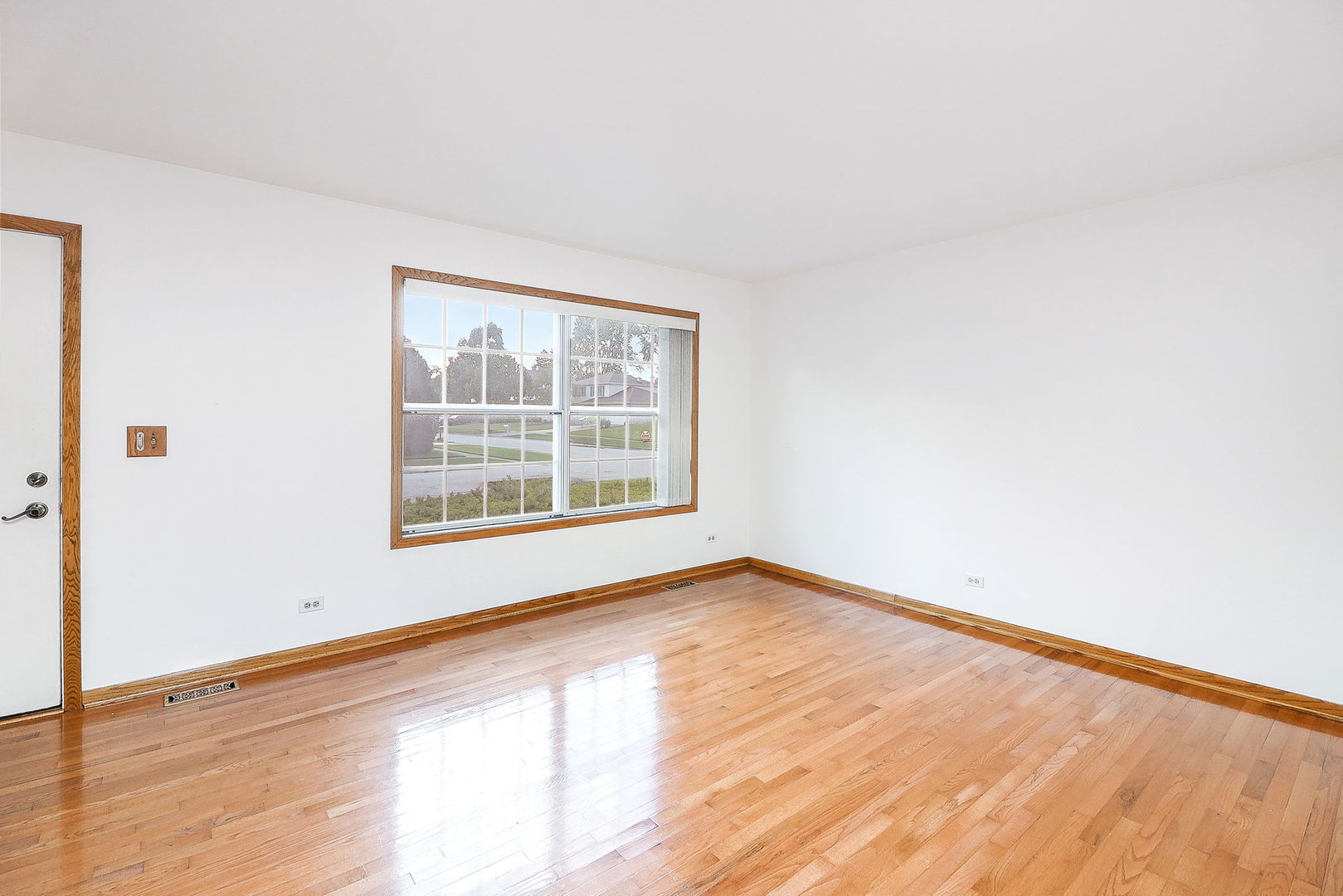 825 Prairie Avenue