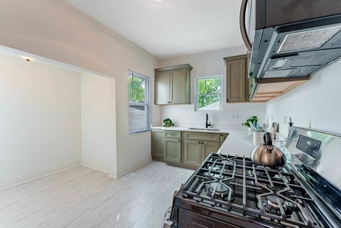 Tiny photo for 2343 Ridgeland Avenue, Berwyn, IL 60402 (MLS # 12488192)