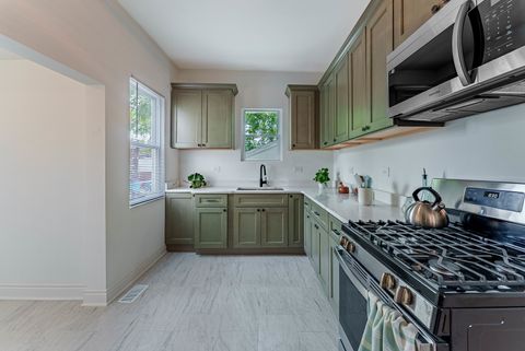 Tiny photo for 2343 Ridgeland Avenue, Berwyn, IL 60402 (MLS # 12488192)