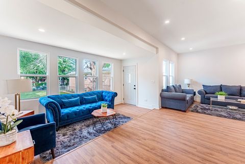 Tiny photo for 2343 Ridgeland Avenue, Berwyn, IL 60402 (MLS # 12488192)