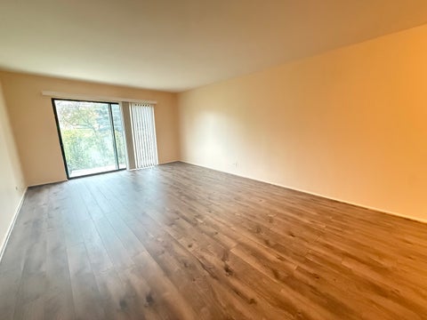 Tiny photo for 840 Wellington Avenue #103, Elk Grove Village, IL 60007 (MLS # 12769817)
