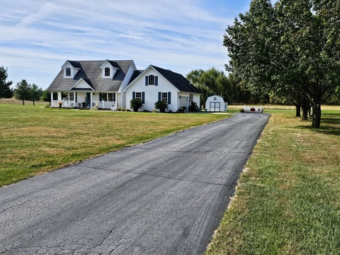 Tiny photo for 18121 N Jefferson Field Lane, Mt Vernon, IL 62864 (MLS # 12794008)