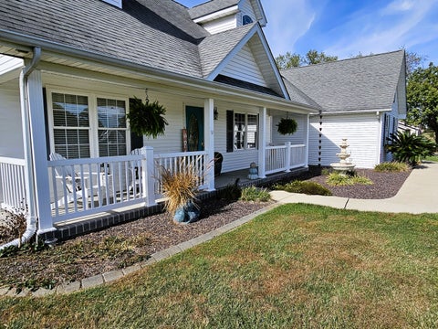 Tiny photo for 18121 N Jefferson Field Lane, Mt Vernon, IL 62864 (MLS # 12794008)