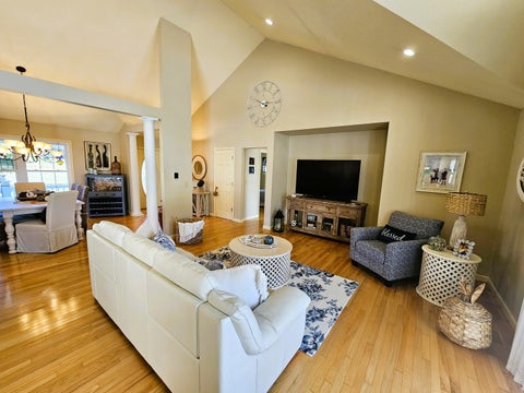 Tiny photo for 18121 N Jefferson Field Lane, Mt Vernon, IL 62864 (MLS # 12794008)