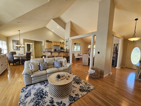 Tiny photo for 18121 N Jefferson Field Lane, Mt Vernon, IL 62864 (MLS # 12794008)