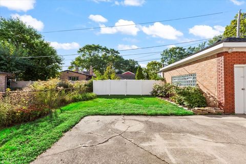 Tiny photo for 10206 S Saint Louis Avenue, Evergreen Park, IL 60805 (MLS # 12567824)