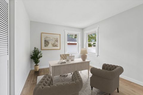 Tiny photo for 10206 S Saint Louis Avenue, Evergreen Park, IL 60805 (MLS # 12567824)