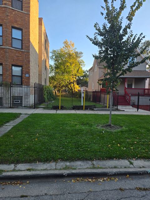4407 W Maypole Avenue W Chicago IL 60624