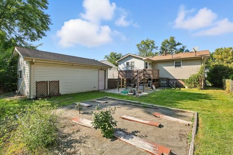 Tiny photo for 404 E Maple Drive, Glenwood, IL 60425 (MLS # 12369758)