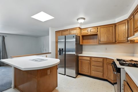 Tiny photo for 404 E Maple Drive, Glenwood, IL 60425 (MLS # 12369758)