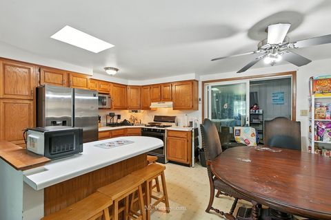 Tiny photo for 404 E Maple Drive, Glenwood, IL 60425 (MLS # 12369758)
