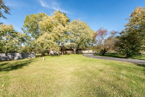 Tiny photo for 11850 W 29th Street, Beach Park, IL 60099 (MLS # 12789392)