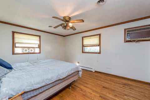 Tiny photo for 11850 W 29th Street, Beach Park, IL 60099 (MLS # 12789392)