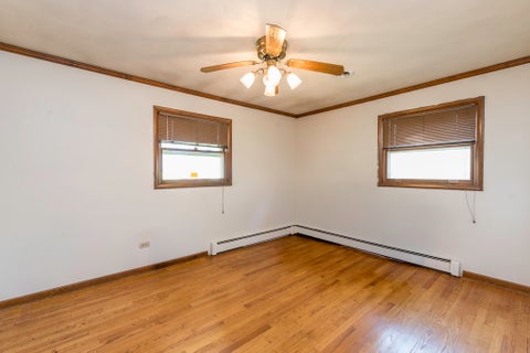 Tiny photo for 11850 W 29th Street, Beach Park, IL 60099 (MLS # 12789392)