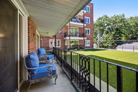 Tiny photo for 2333 Central Street #206, Evanston, IL 60201 (MLS # 12686072)