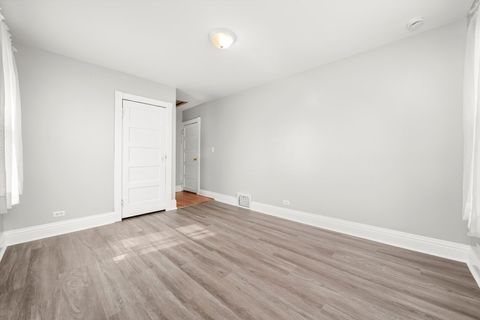 Tiny photo for 2059 Market Street, Blue Island, IL 60406 (MLS # 12505079)