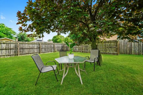 Tiny photo for 2059 Market Street, Blue Island, IL 60406 (MLS # 12505079)