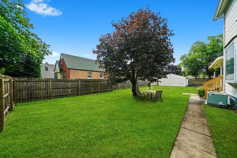 Tiny photo for 2059 Market Street, Blue Island, IL 60406 (MLS # 12505079)