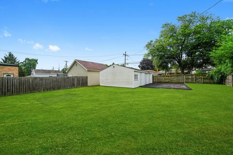 Tiny photo for 2059 Market Street, Blue Island, IL 60406 (MLS # 12505079)