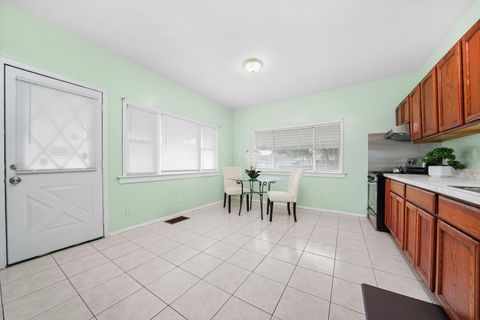 Tiny photo for 2059 Market Street, Blue Island, IL 60406 (MLS # 12505079)