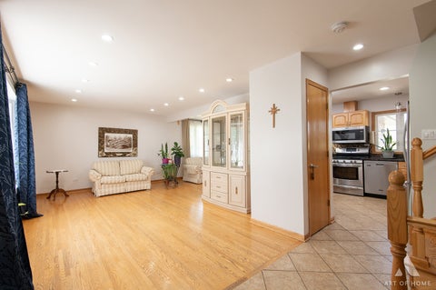 Tiny photo for 8140 W 91st Street, Hickory Hills, IL 60457 (MLS # 12699331)