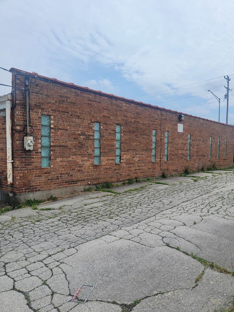 2520 E State Street E