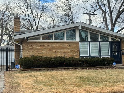 8312 S KENWOOD Avenue Chicago IL 60619