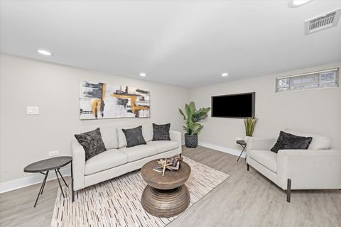 Tiny photo for 9656 S chappel Avenue, Chicago, IL 60617 (MLS # 12530940)