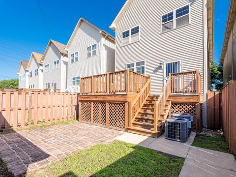 Tiny photo for 2537 W Grenshaw Street, Chicago, IL 60612 (MLS # 12512216)