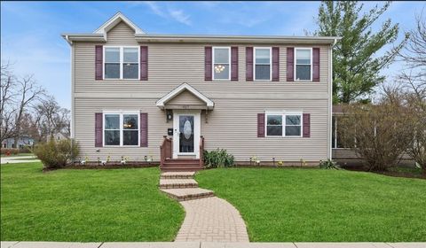 Photo of 627 Grove Avenue, Deerfield, IL 60015 (MLS # 12609370)