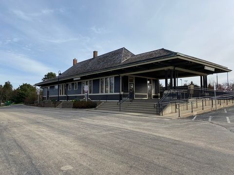 Tiny photo for 627 Grove Avenue, Deerfield, IL 60015 (MLS # 12609370)