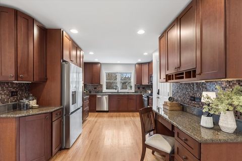 Tiny photo for 627 Grove Avenue, Deerfield, IL 60015 (MLS # 12609370)