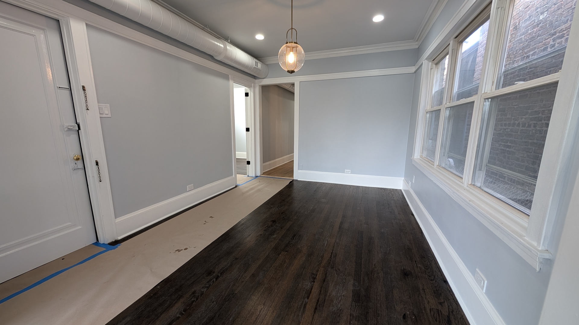 5028 W Lawrence Avenue