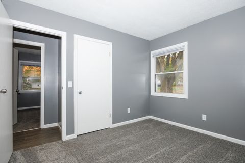 Tiny photo for 1006 E Empire Street, Bloomington, IL 61701 (MLS # 12501772)