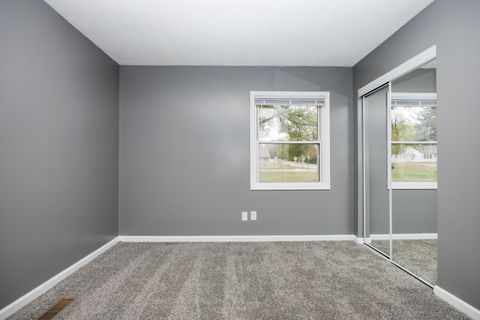 Tiny photo for 1006 E Empire Street, Bloomington, IL 61701 (MLS # 12501772)